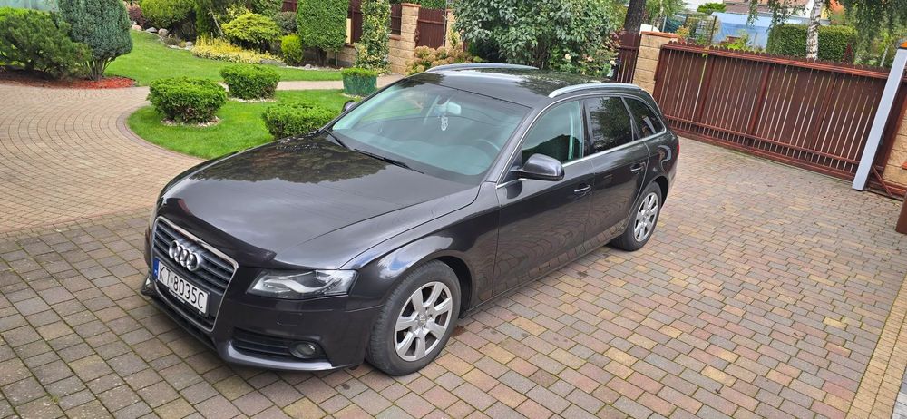 Audi A4 Avant Audi A4 B8 2008r. 2.0 TDI 143 KM