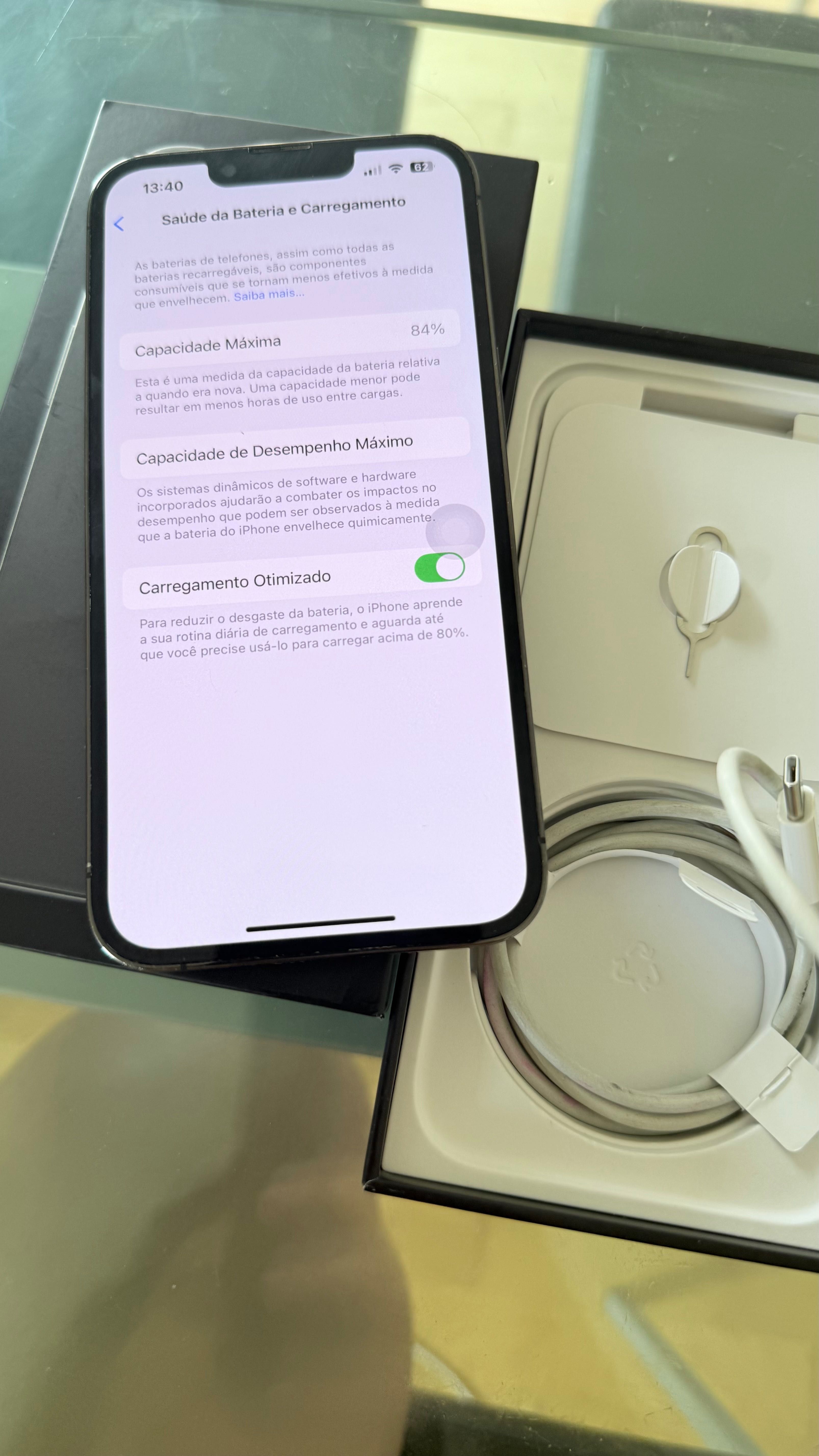 iPhone 13 Pro com acessórios e Cupom Fiscal