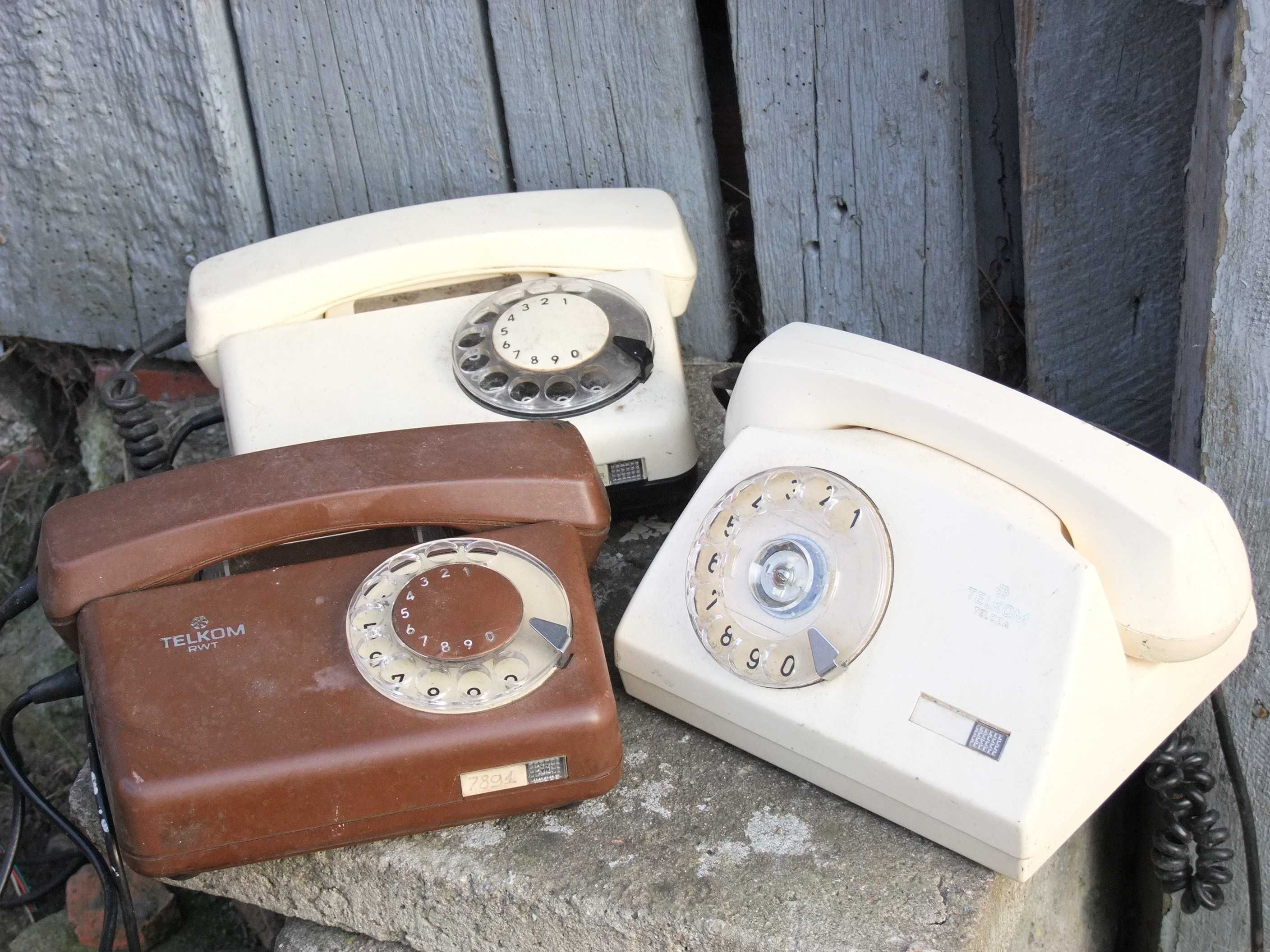 Telefony PRL lata -80 te