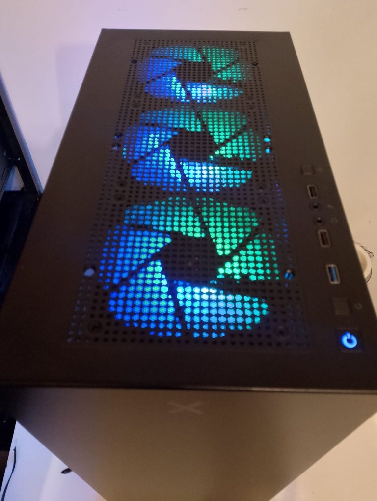 Komputer Ryzen 5 4600G 16gb DDR4 SSD+HDD RX580 8gb GAMER