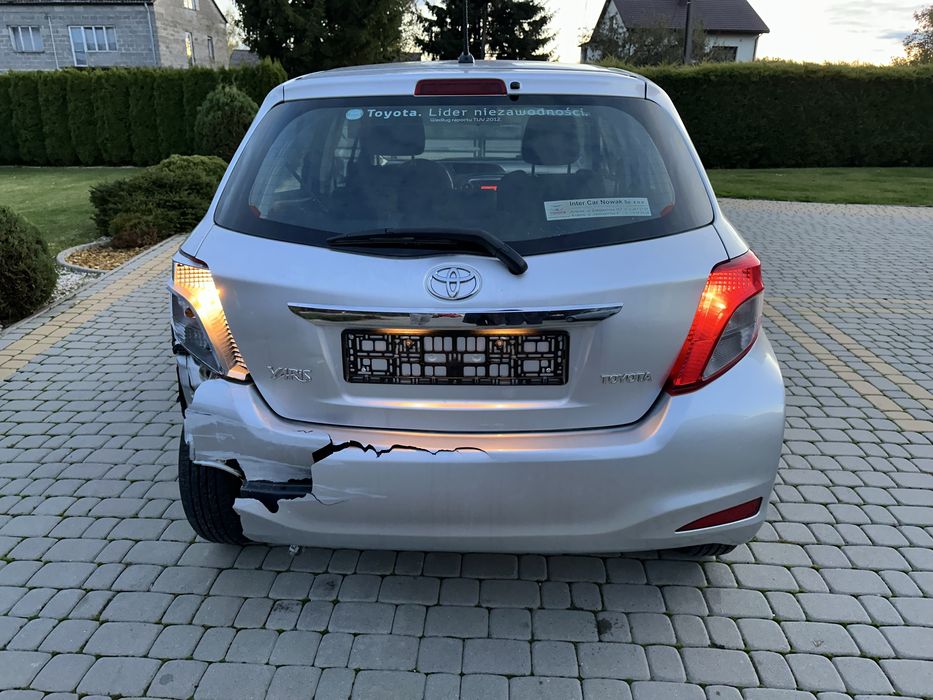 Toyota Yaris 1.3 benzyna, 2012r