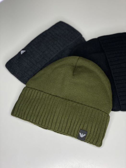 Чоловіча зимова шапка Armani хакі утеплена флісом класична з відворото