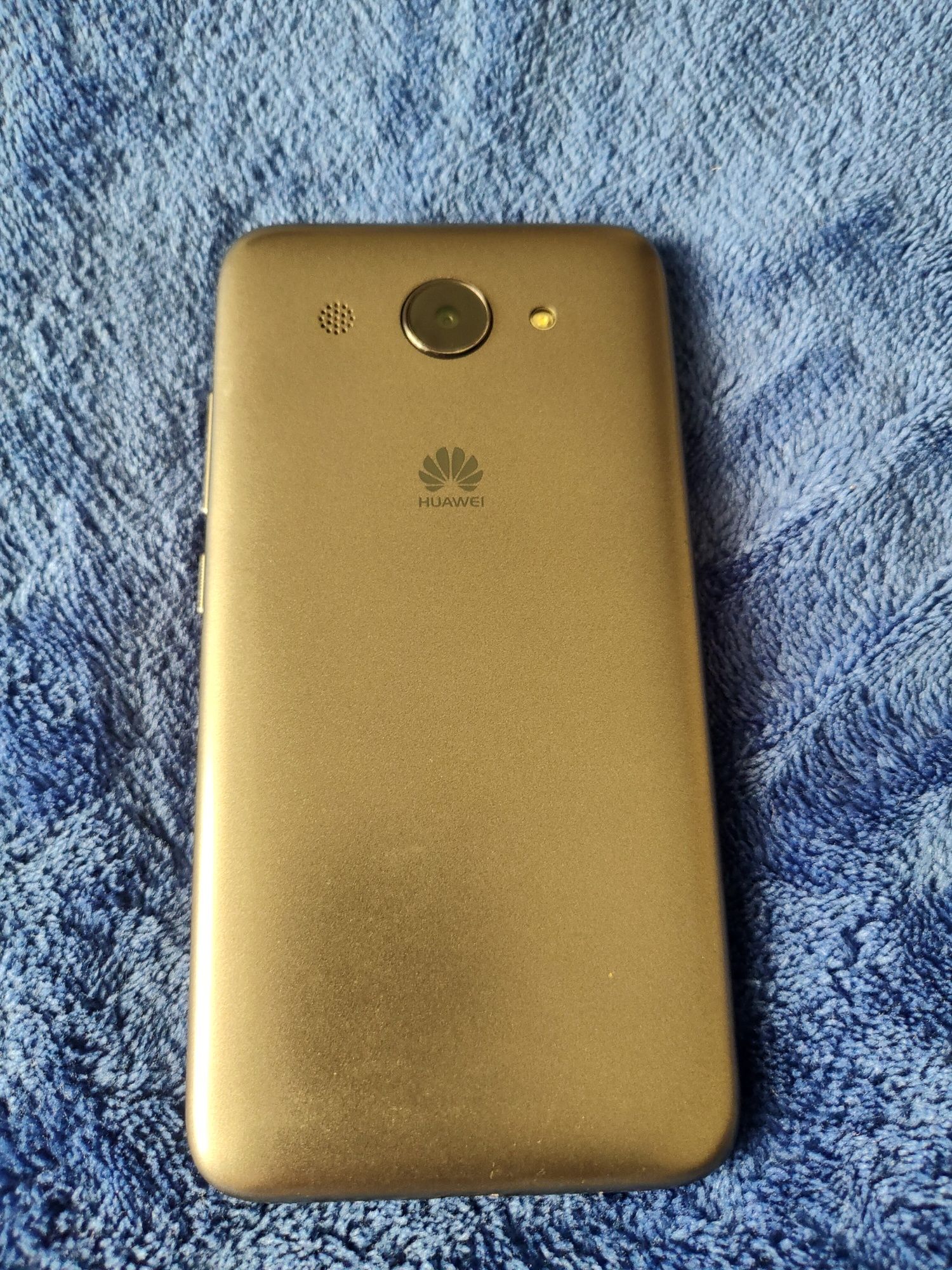 Huawei Y3 хорошое состояние