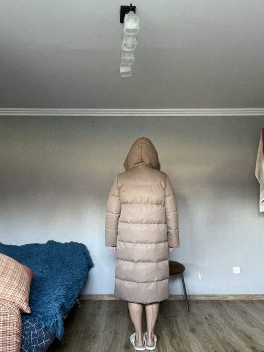 Пуховик пальто плащ жіночий зима беж біо пух розмір с