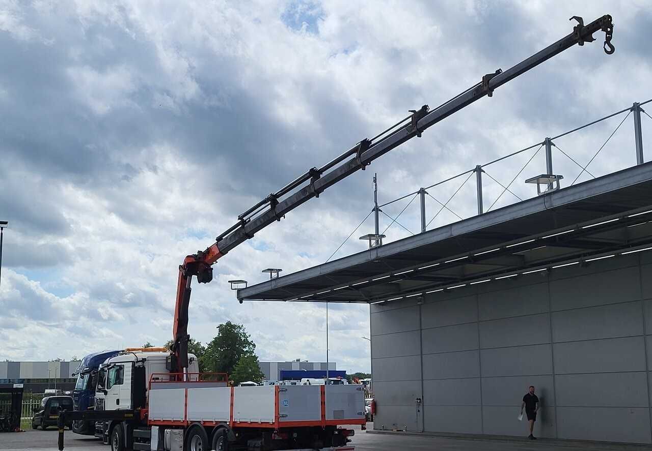 Бортовий MAN TGS 26.400 TGS 6X2 Palfinger PK29002 виліт стріли 18,9м