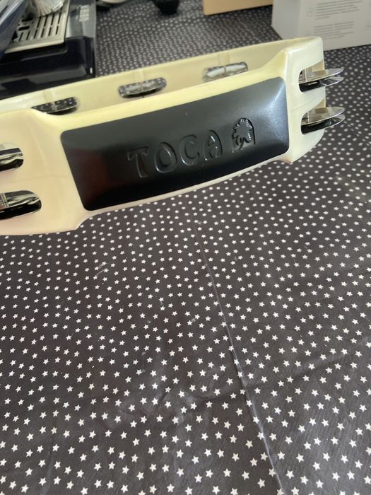 Pandeireta nova, nunca usada marca TOCA 20 cm diametro