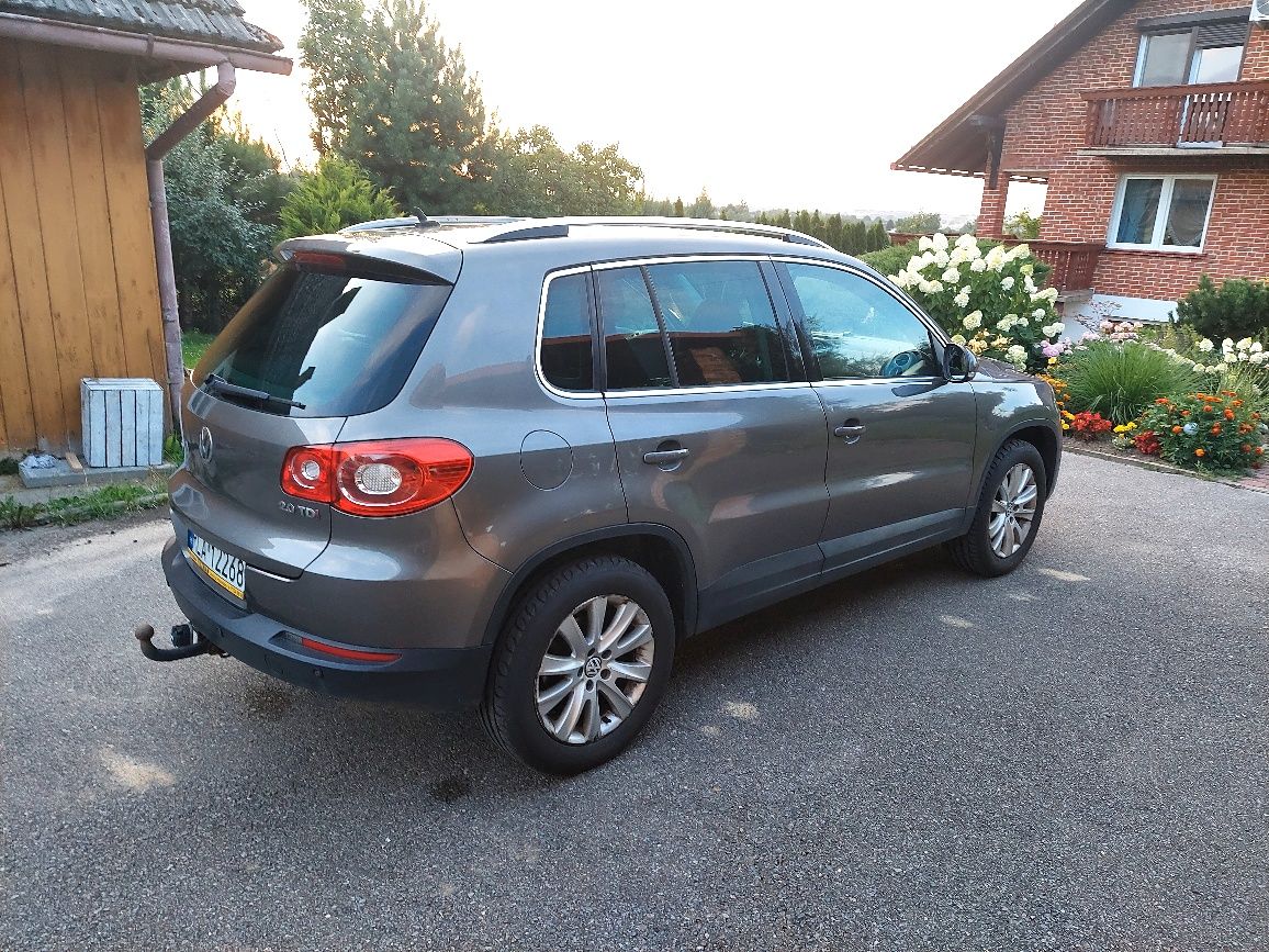 VW Tiguan 1,9TDI stan bardzo dobry