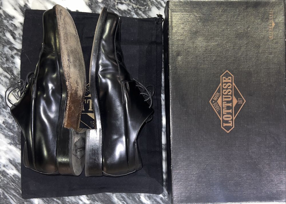 Sapatos Lottusse feitos à mão – pele genuína (bom estado)