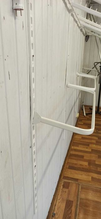 Стійка для одягу на стіну 3-секційна