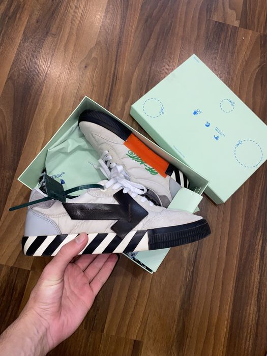 Off White Vulcanaized Shoes Low