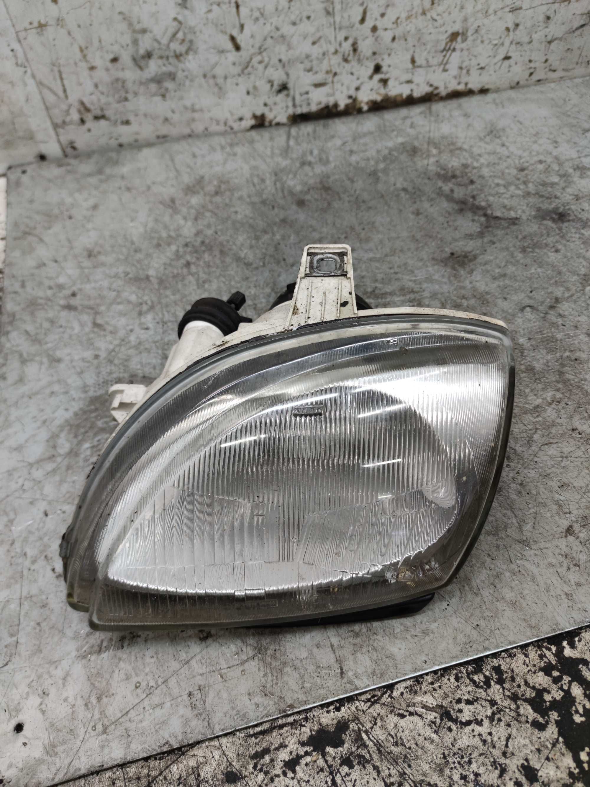 Fiat Seicento Reflektor Lampa Lewa Przednia Lewy Przód LP