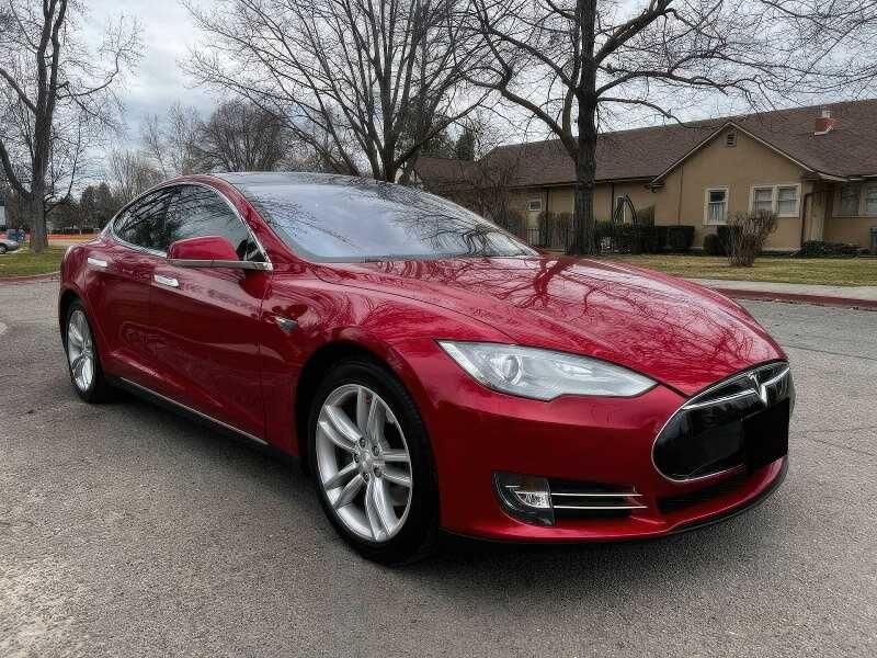 2014 Tesla Model S 85