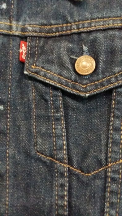 Джинсовая Куртка Levis  ( S )