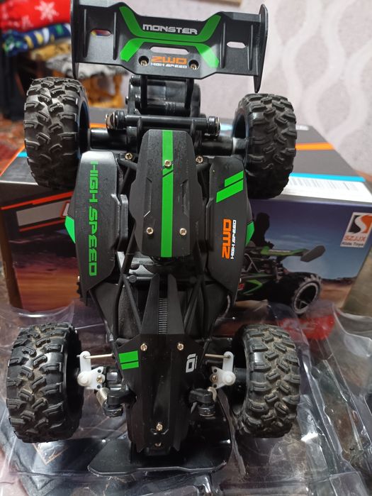 Машинка Баггі на радіокеруванні