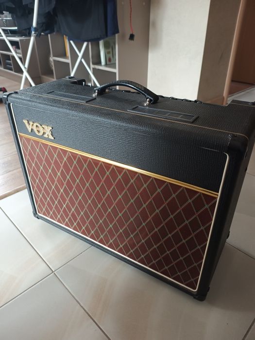 Гітарний комбопідсилювач VOX AC15C1