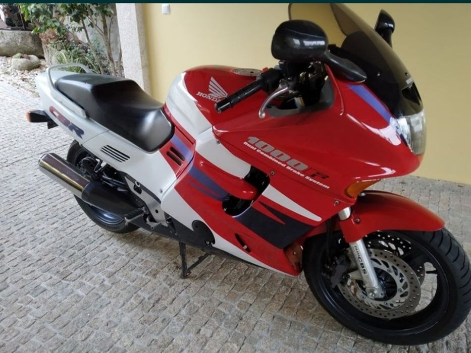 Honda CBR 1000 F