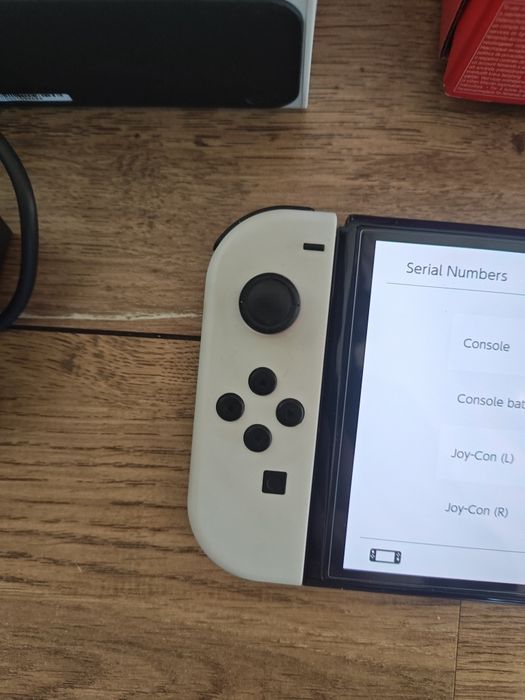 Konsola Nintendo Switch OLED! Sprzedam ! Super zestaw !