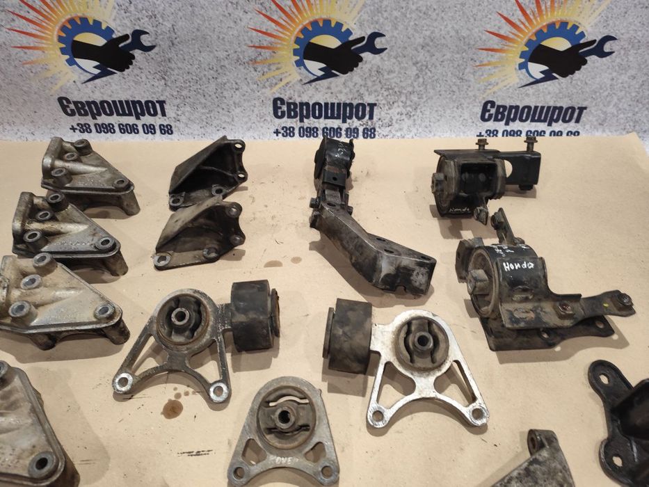 Подушка Land Rover Freelander l 1996-2005p  1.8/2.0 d M47