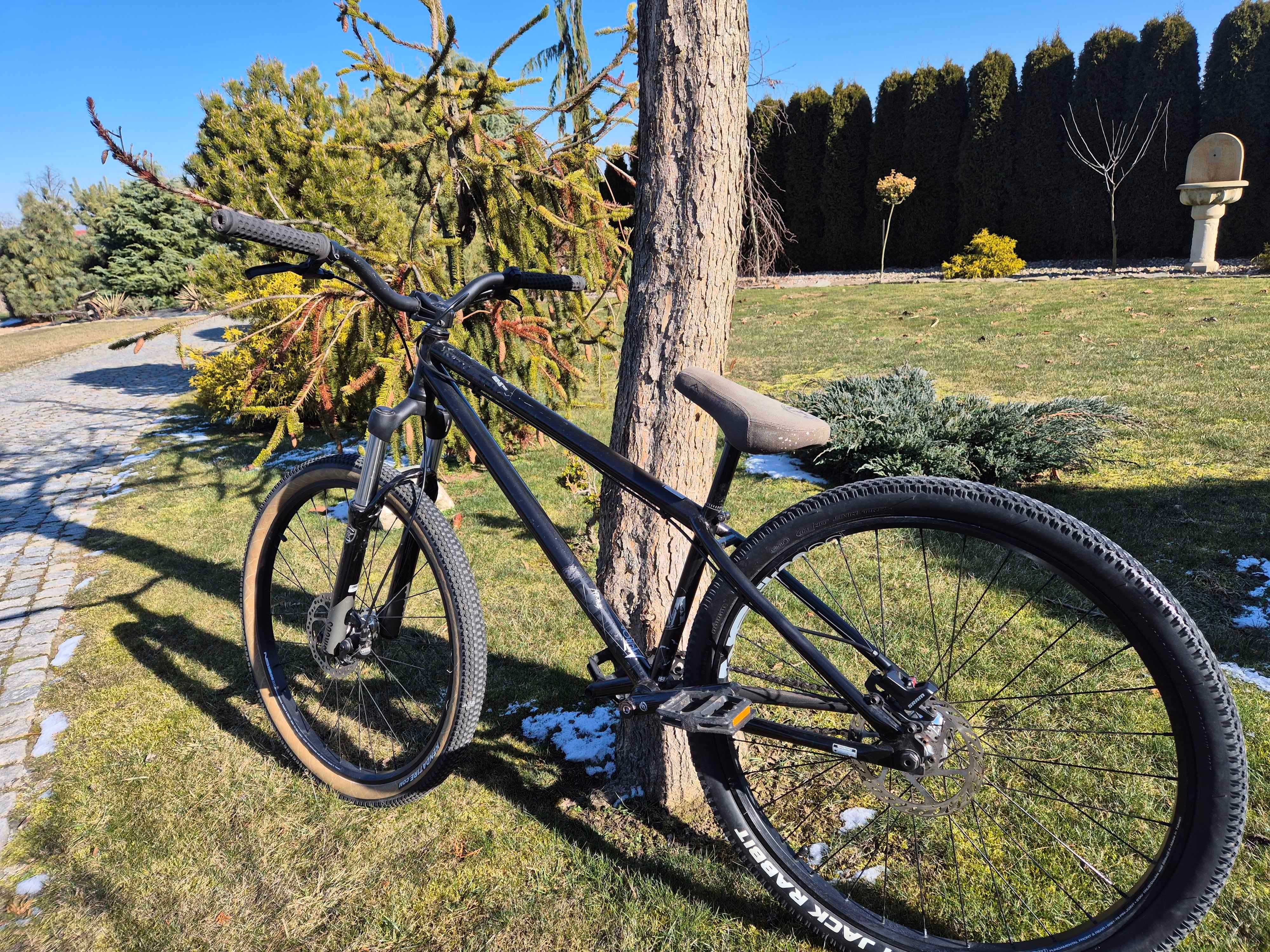 Rower dirt NS Bikes Metropolis 2 (2020)