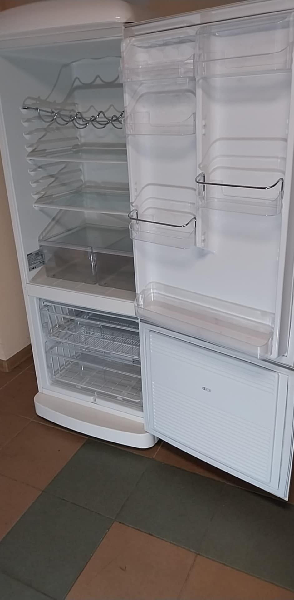 Lodówka Gorenje typu retro, sprawna, po przeglądzie