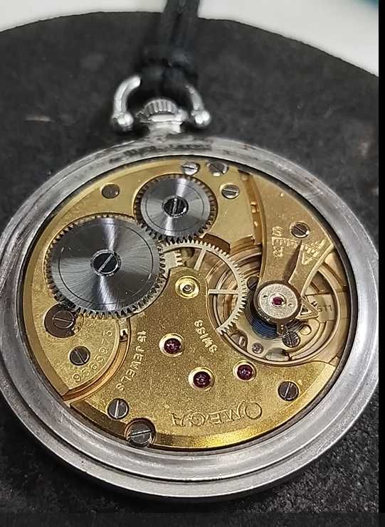 Старинные швейцарские карманные часы Omega