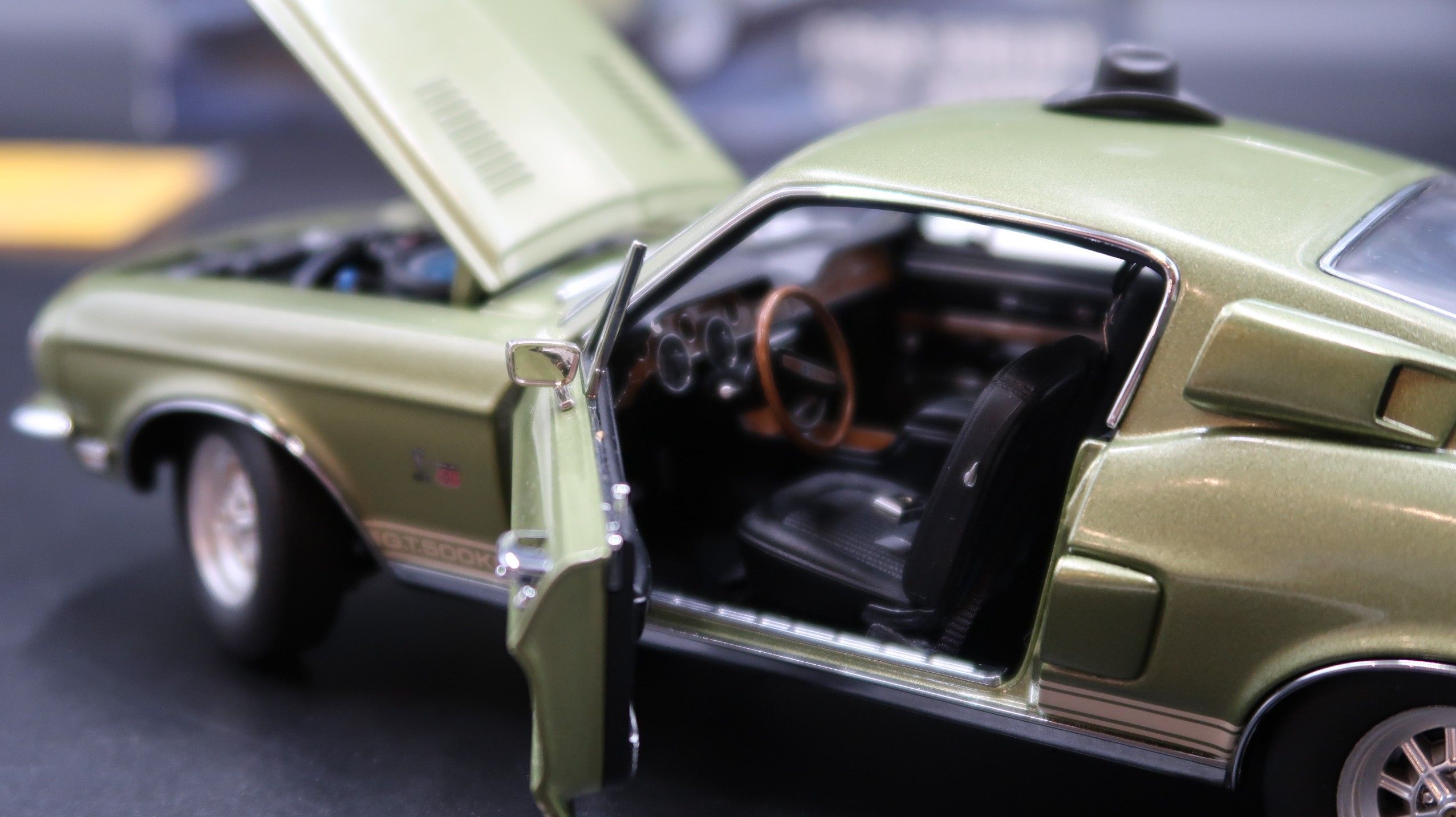 1:18 Exact Detail 1968 Ford Mustang Shelby G.T 500KR Model NOWY