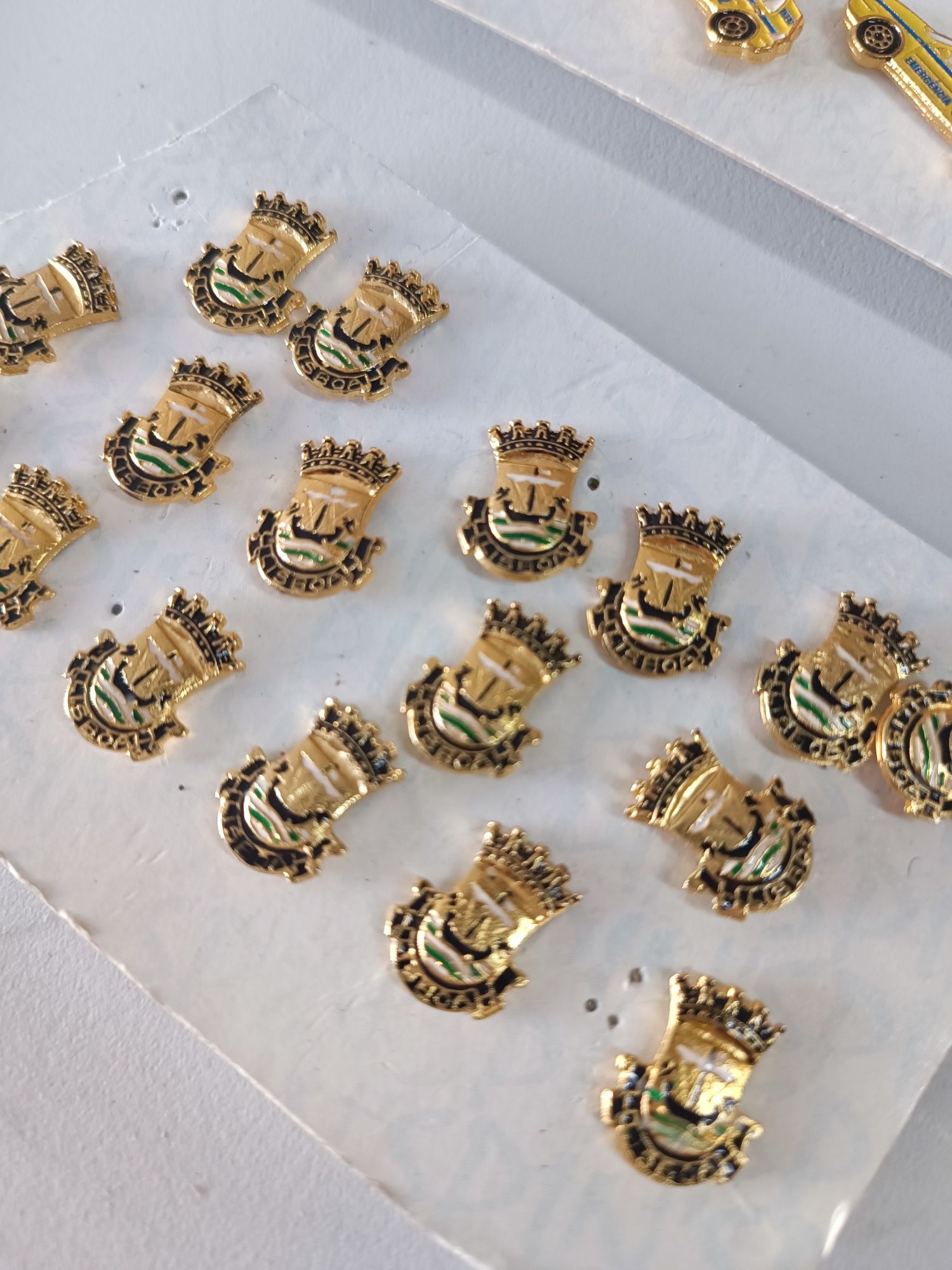 Pins inem policia e outros