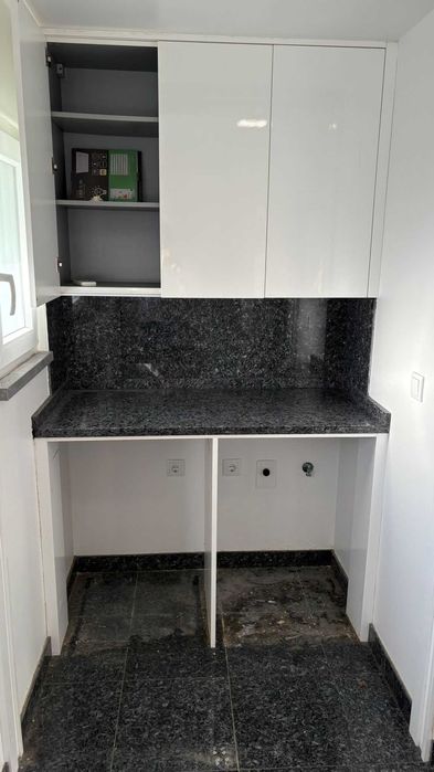 Móvel de lavandaria como NOVO