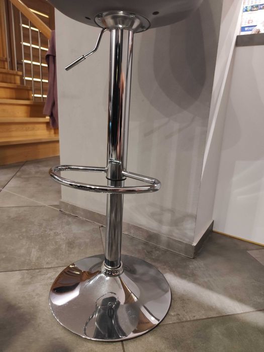 Hoker do kuchni lub jadalni 2 sztuki