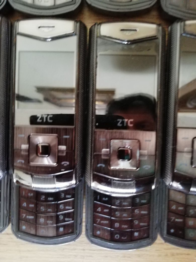 telefon komórkowy  ztc f280.