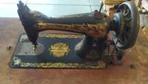 Máquina de Costura Singer Antiga