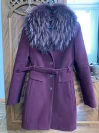 Пальто зимове в ідеальному стані