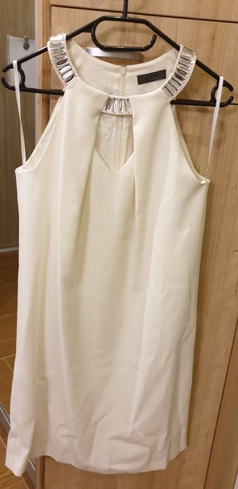 Kremowa śliczna sukienka S. Oliver