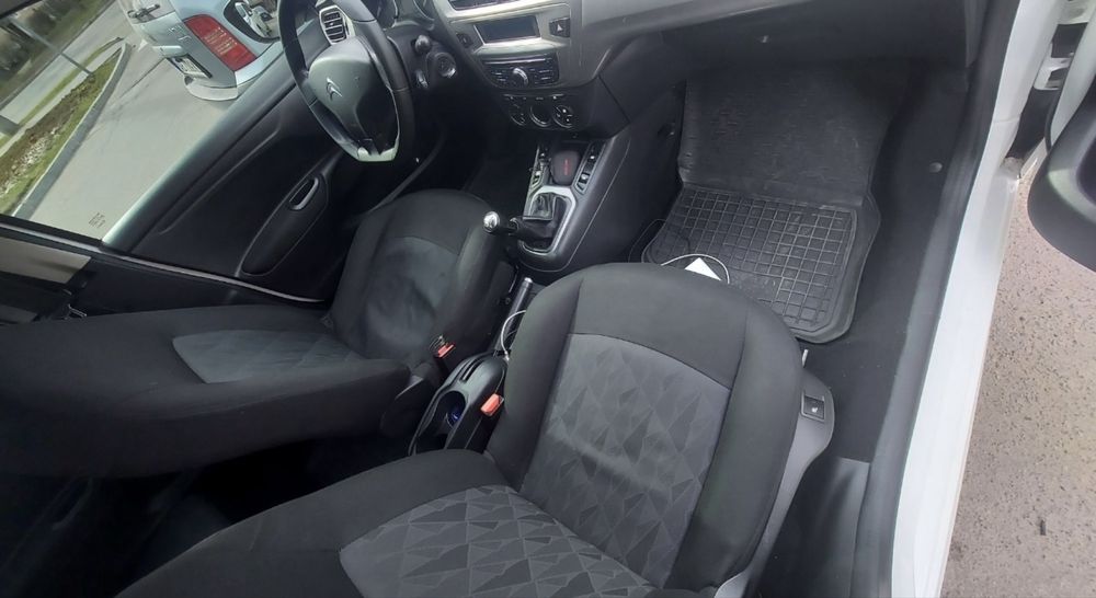 Citroen c elysse 2018р. 1.2 газ. Стан дуже добрий.