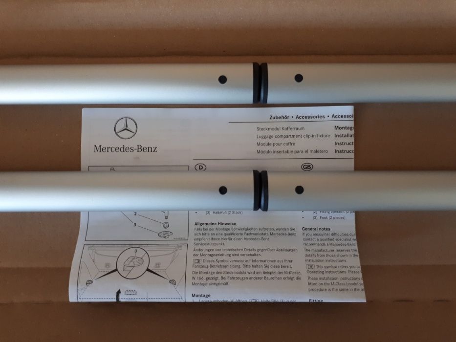 Barras telescópicas da bagageira do Mercedes