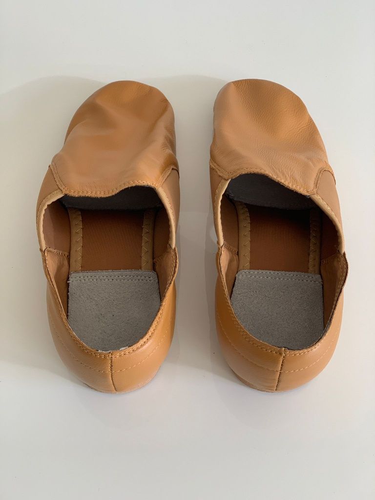 /57/Buty taneczne  jazzówki lekkie wygodne.