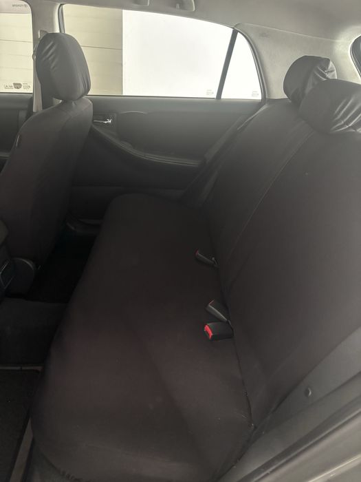 Toyota Corolla D4D - 5 lugares;