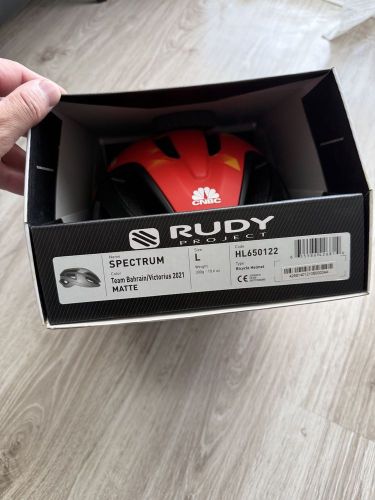 Kask Rudy Project Spectrum w limitowanej edycji Bahrain Victorious