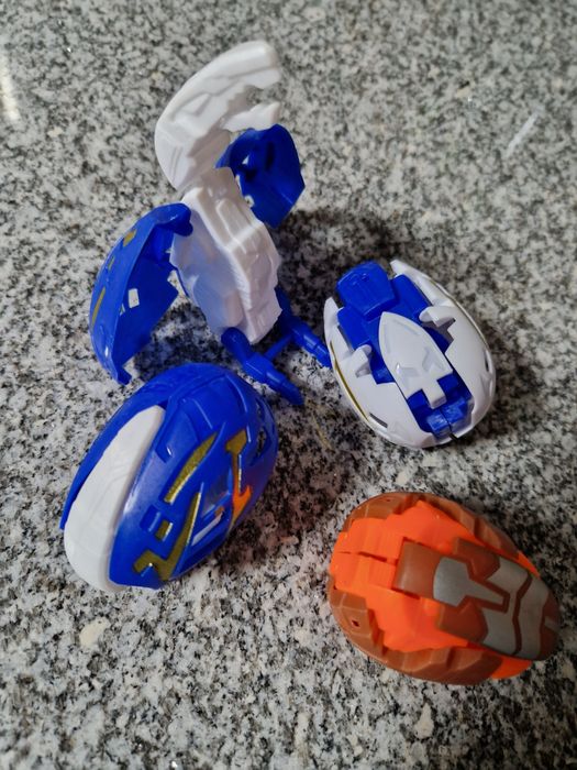 Ovos de dinossauros.  4 unid. Novos