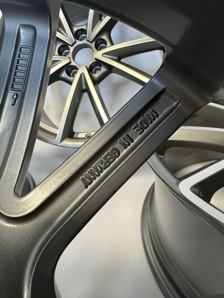 Felgi Audi RS 19 cali ET40 A4 S4 RS4 A5 S5 RS5 A6