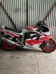 Suzuki GSXR 750 de 91