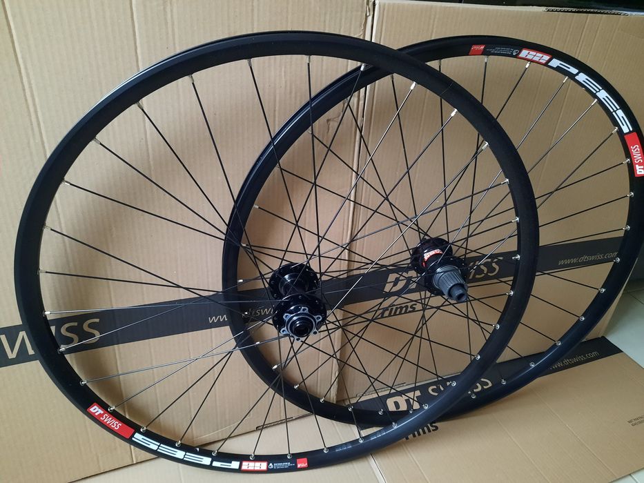 Nowe koła 29 dt swiss novatec bardzo mocne maszynowe łożyska