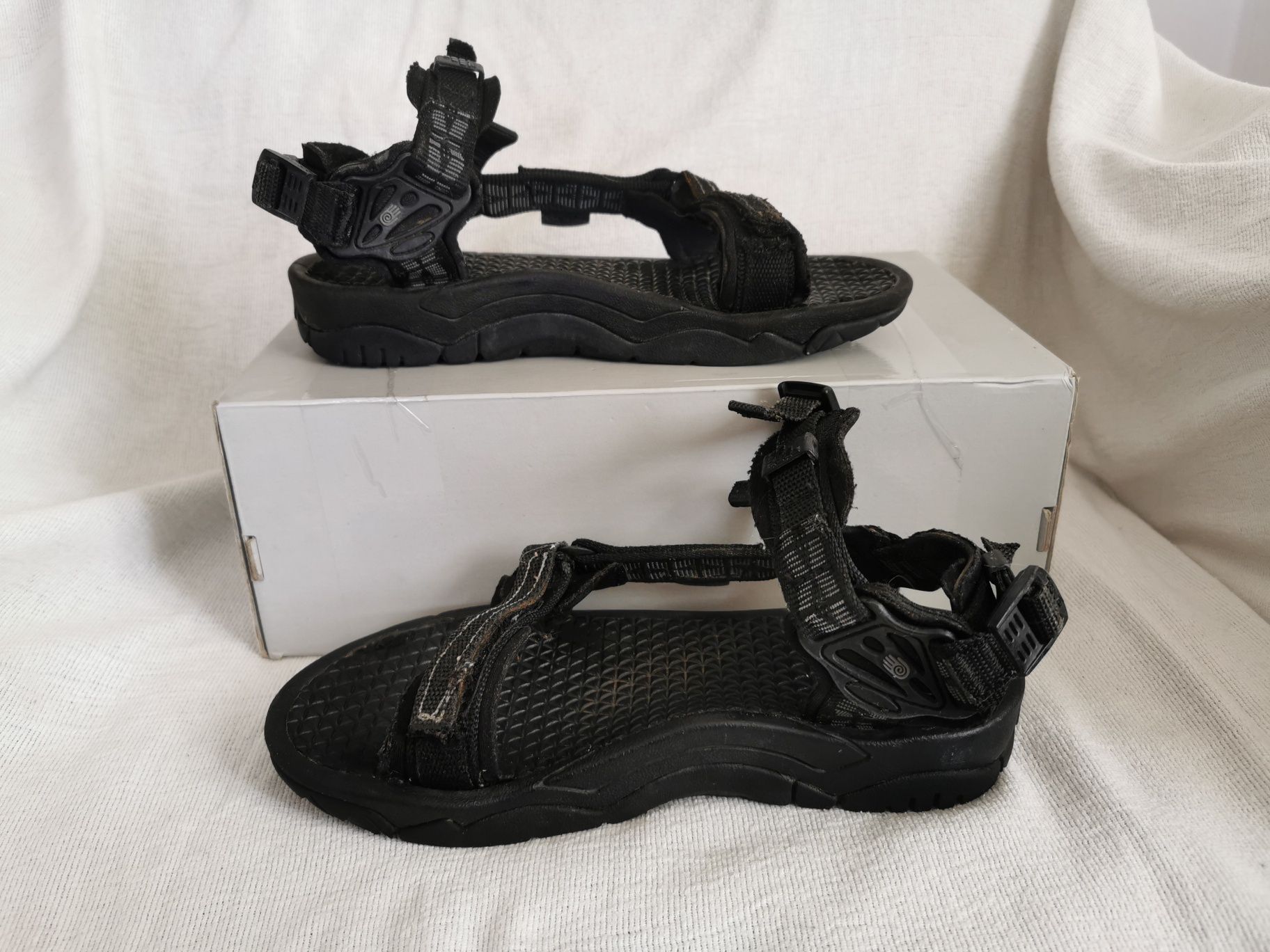Teva Spider Universal sandały trekkingowe 38