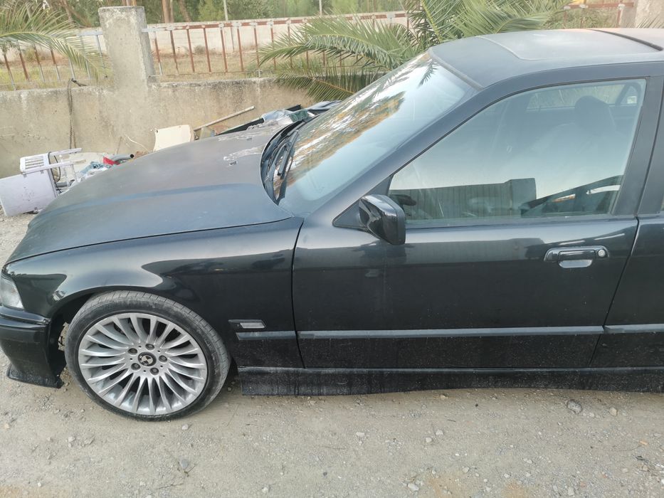 BMW 318tds com motor 325tds  em ótimo estado para peças