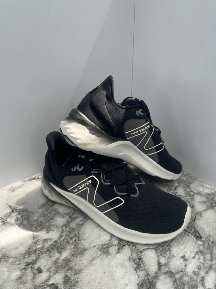 New Balance Fresh Foam Roav v2 (MROAVHK2)