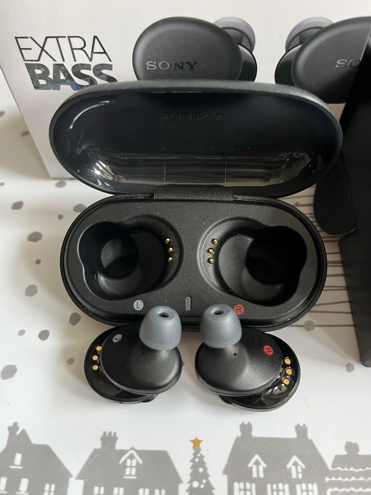 Słuchawki dokanałowe SONY WF-XB700. Stan idealny.
