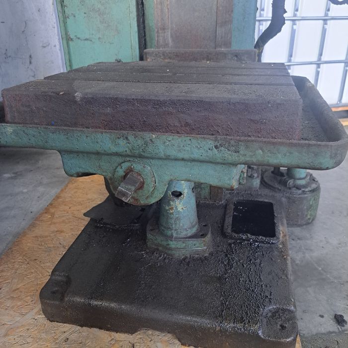 Свердлильний верстат.