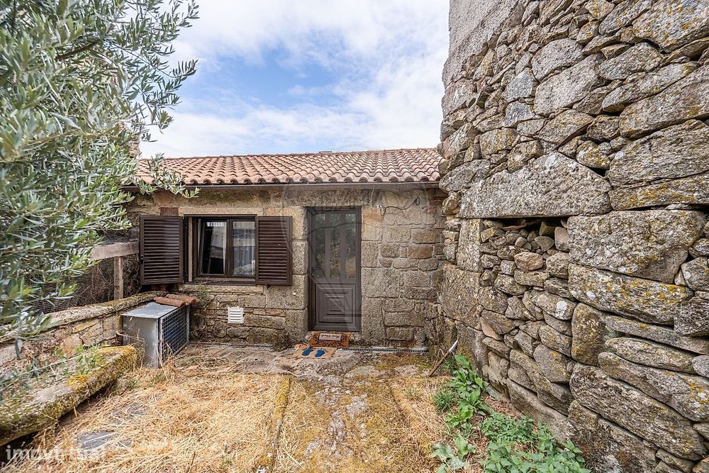 Moradia T2 para venda