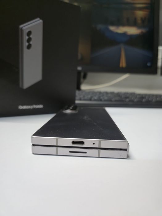 Samsung Fold 6 12/256Gb, Офіційний