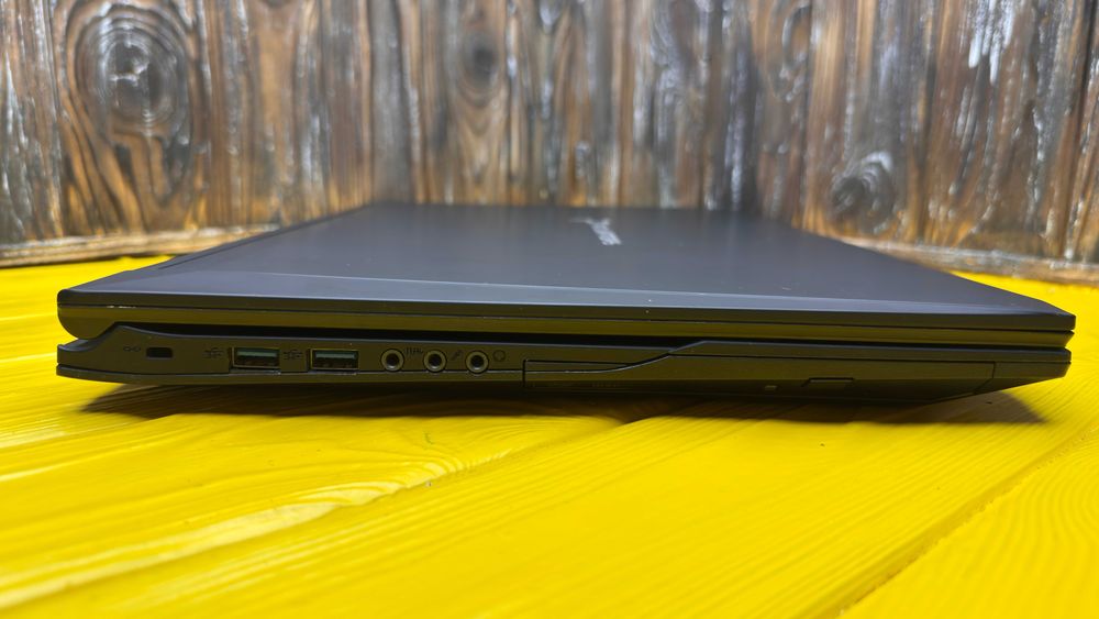 Надійний Ноутбук Для Роботи та Ігор Clevo N170RD1 / GTX 960M /ГАРАНТІЯ